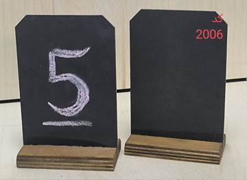 تخته سیاه رو میزی (پایه گردویی)