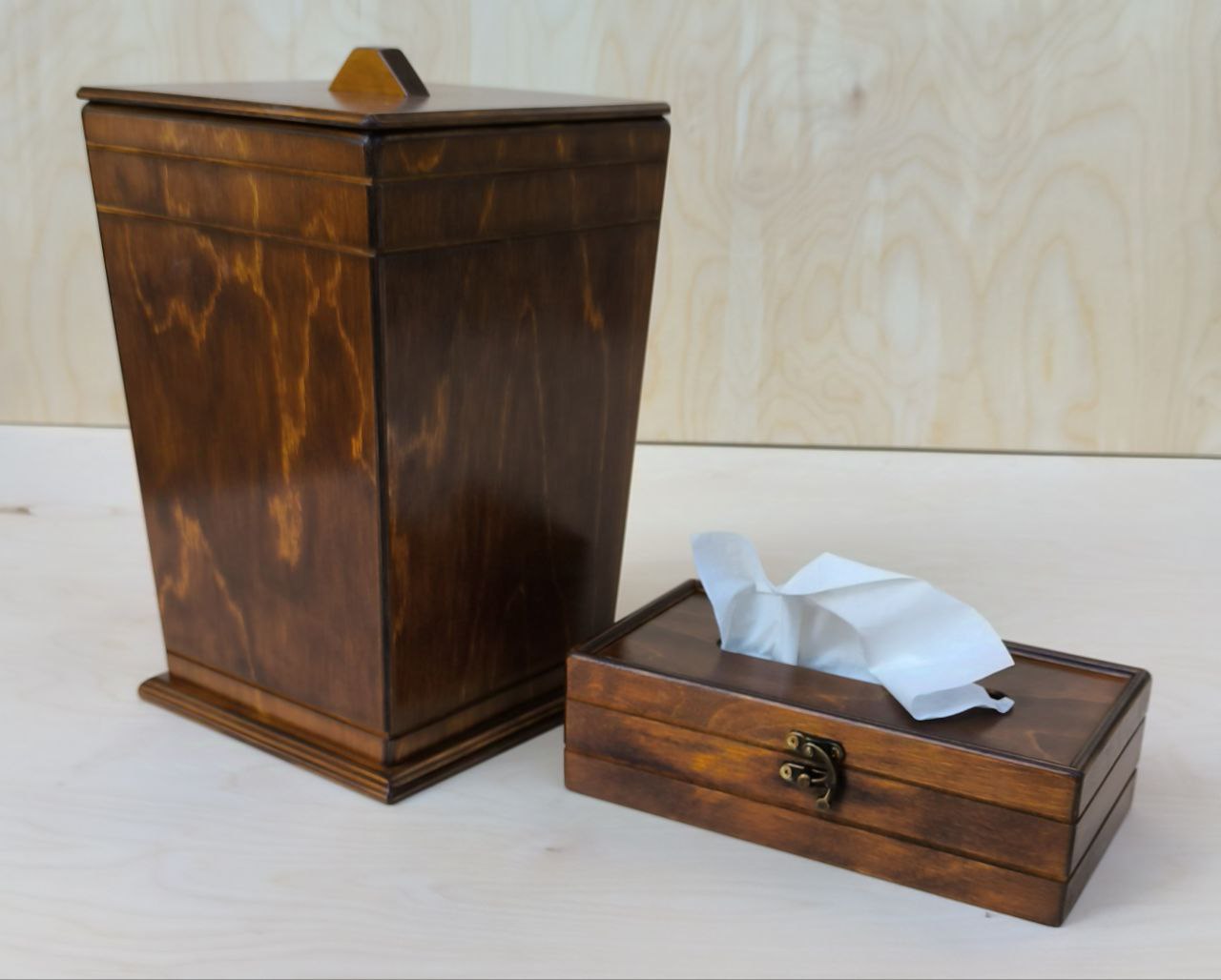 تصویر از سطل زباله وجای دستمال چوبی