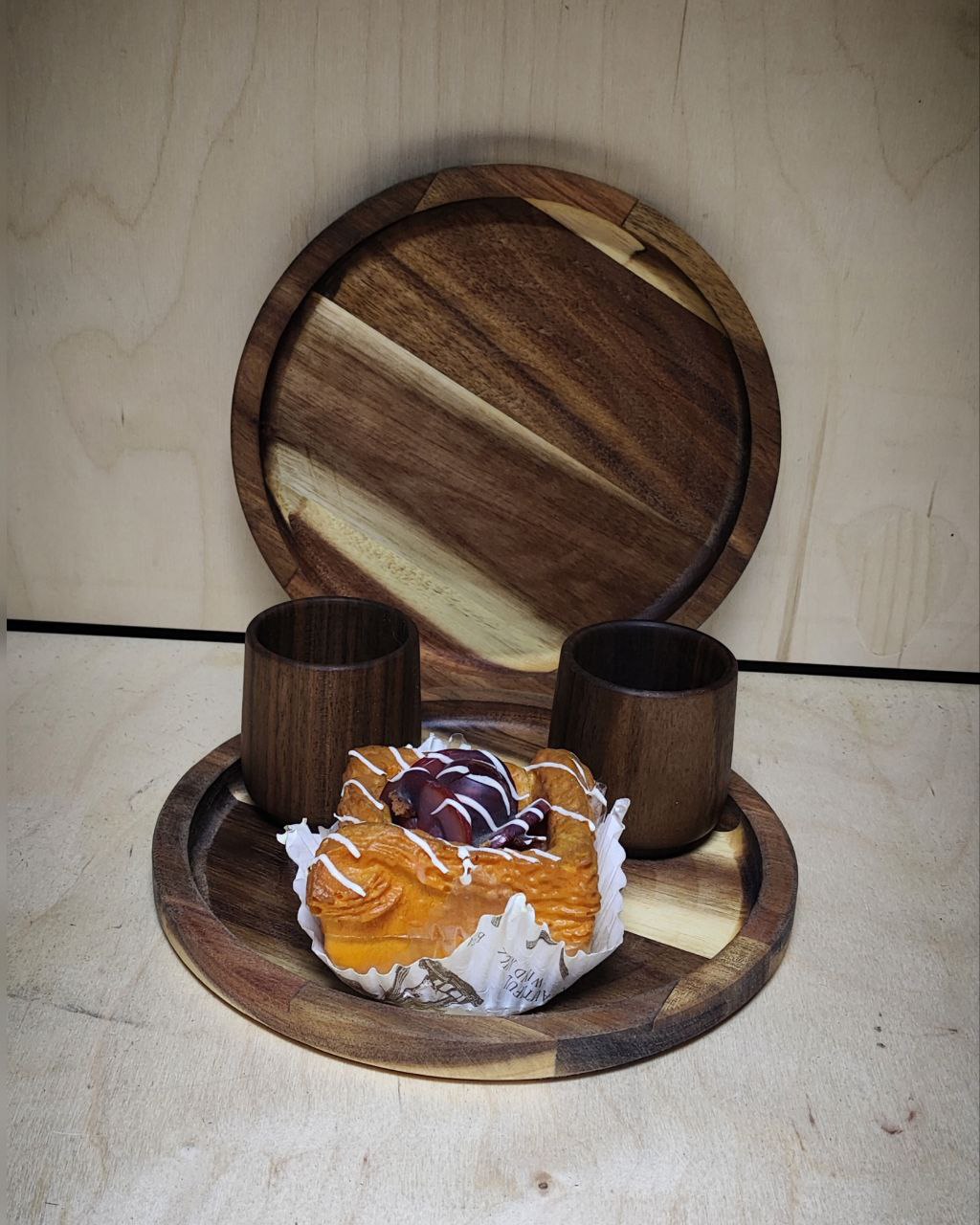 تصویر از بشقاب گرد